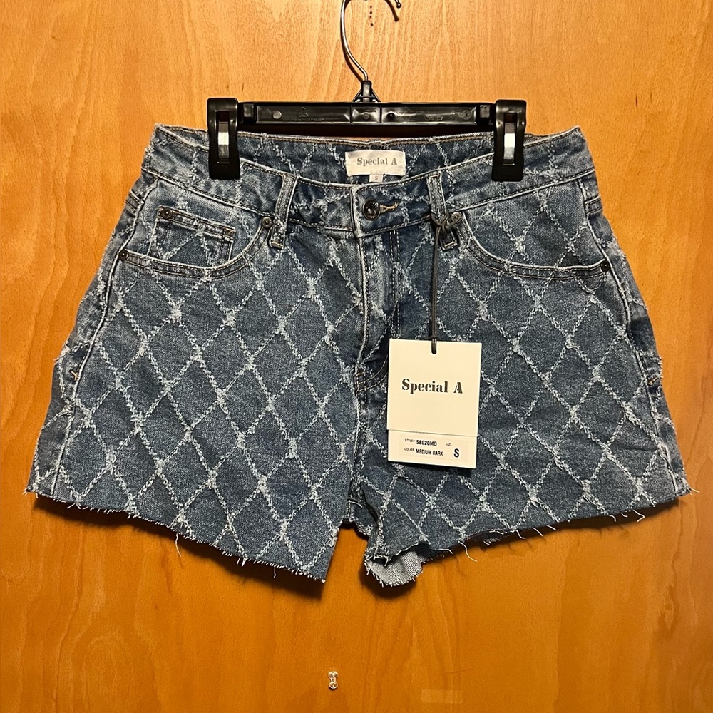 NWT diamond denim shorts sz S